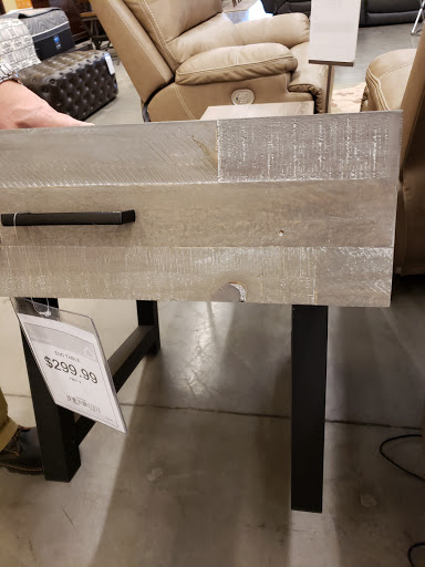 Furniture Store «Ashley Furniture HomeStore», reviews and photos, 14810 North Freeway #100, Houston, TX 77090, USA