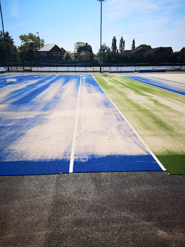 Doncaster Lawn Tennis Club - Pub