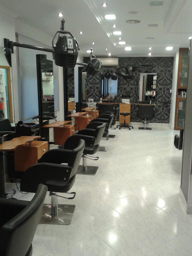 Virginia Armendariz Hair Studio en Cenicero, laRioja