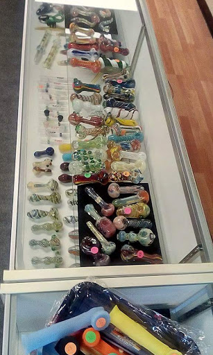 Tobacco Shop «Inferno Smoke Shop», reviews and photos, 2110 Mariner Blvd, Spring Hill, FL 34609, USA