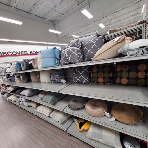 Shopping Mall «Middlesex Mall», reviews and photos, 6747 Hadley Rd, South Plainfield, NJ 07080, USA