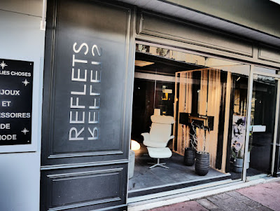 Reflets d'intérieurs à Annecy