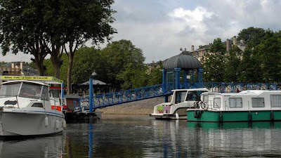 Bateau Ecole Le Fugu à Laval