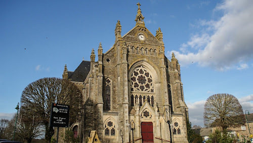 Eglise Saint-Pierre à Vay