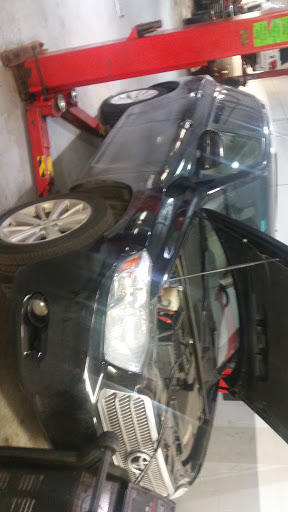 Toyota Dealer «North Hills Toyota», reviews and photos, 7401 McKnight Rd, Pittsburgh, PA 15237, USA