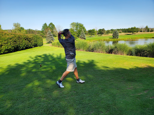 Public Golf Course «St Denis Golf Club & Party Center», reviews and photos, 10660 Chardon Rd, Chardon, OH 44024, USA