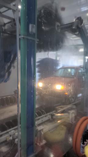 Car Wash «Rainbow Car Wash», reviews and photos, 225 W Old Country Rd, Hicksville, NY 11801, USA