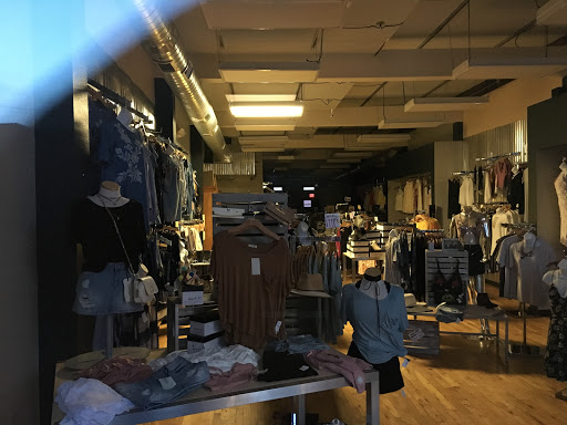 Clothing Store «Envy», reviews and photos, 323 E Walnut St, Springfield, MO 65806, USA
