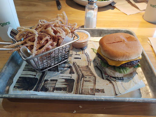 Supermarket «Hy-Vee», reviews and photos, 2323 W Broadway, Council Bluffs, IA 51501, USA