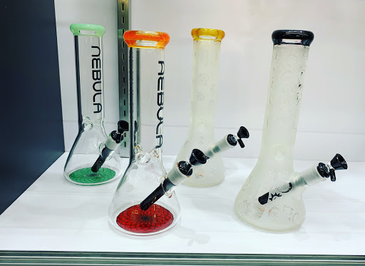 Tobacco Shop «Six Fifty Smoke Shop», reviews and photos, 2394 Junipero Serra Blvd, Daly City, CA 94015, USA