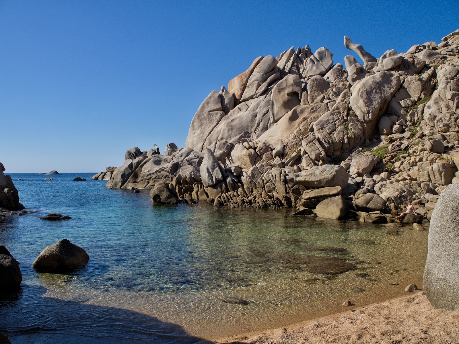 Foto de Spiaggia Cala Francese área selvagem