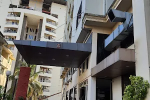 Hotel Paramount Suites & Service Apartments (Mangalore) image