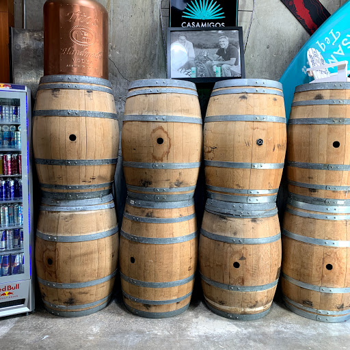 Liquor Store «Triton Liquors Miami Beach», reviews and photos, 2897 Collins Ave, Miami, FL 33140, USA