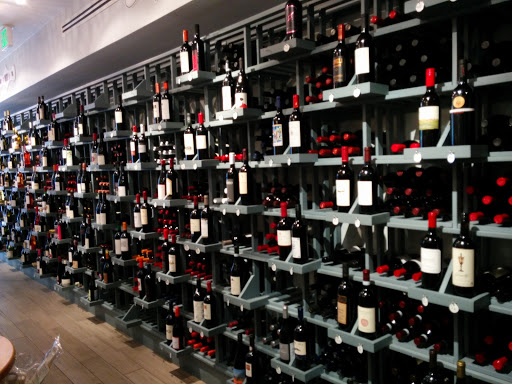 Wine Store «DCanter Wine Boutique», reviews and photos, 545 8th St SE, Washington, DC 20003, USA