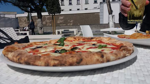 Pizzeria Chateau - F.lli De Rosa in Acerra, Città Metropolitana di Napoli