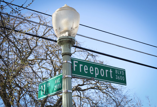 Used Book Store «Student Book Exchange», reviews and photos, 2100 11th Ave, Sacramento, CA 95818, USA