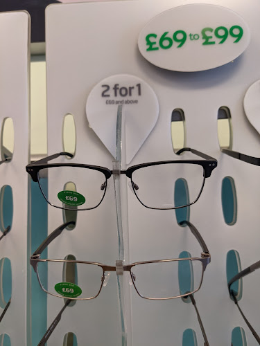 Specsavers Opticians and Audiologists - Walworth Road - Optician
