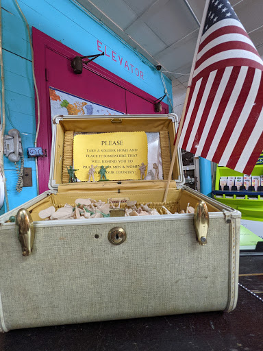 Antique Store «Levee Street Market Place», reviews and photos, 1001 Levee St, Vicksburg, MS 39183, USA