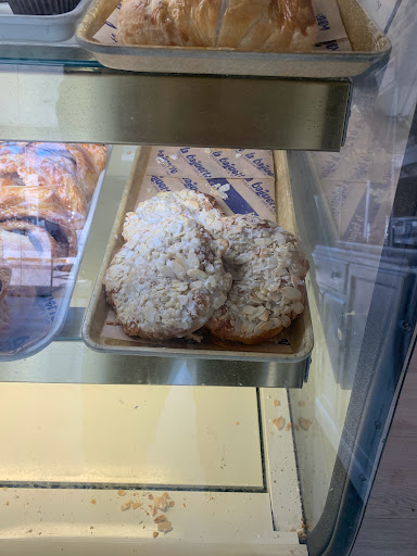 Restaurant «La Baguette French Bread and Pastry Shop», reviews and photos, 3088 Poplar Ave, Memphis, TN 38111, USA