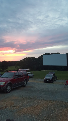 Drive-in Movie Theater «Birdsong Drive-In Theater», reviews and photos, 907 Shiloh Church Rd, Camden, TN 38320, USA