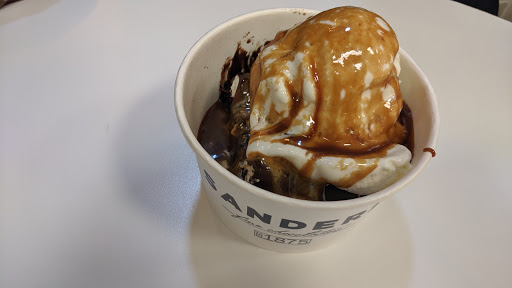 Ice Cream Shop «Sanders Chocolate & Ice Cream Shoppes - Wyandotte», reviews and photos, 3042 Biddle Ave, Wyandotte, MI 48192, USA