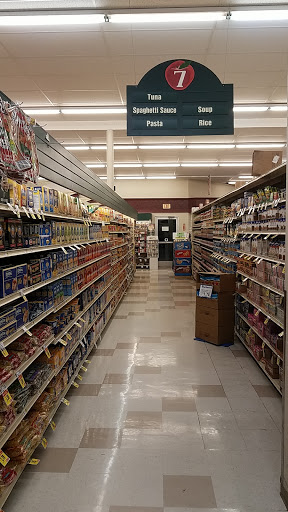 Supermarket «Selah Red Apple Market», reviews and photos, 121 E 3rd Ave, Selah, WA 98942, USA