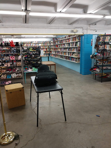 Thrift Store «Southern Thrift Store», reviews and photos, 5010 Charlotte Ave, Nashville, TN 37209, USA