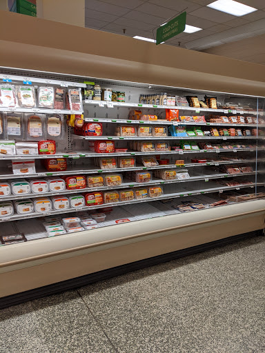 Supermarket «Publix Super Market at Country Club Plaza», reviews and photos, 18496 NW 67th Ave, Hialeah, FL 33015, USA