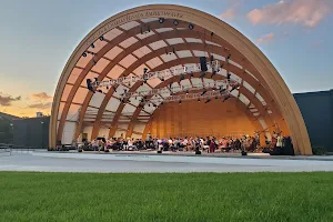 Charleen & Charles Hinson Amphitheater image