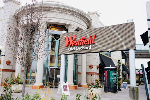 Shopping Mall «Westfield Old Orchard», reviews and photos, 4905 Old Orchard Shopping Center, Skokie, IL 60077, USA