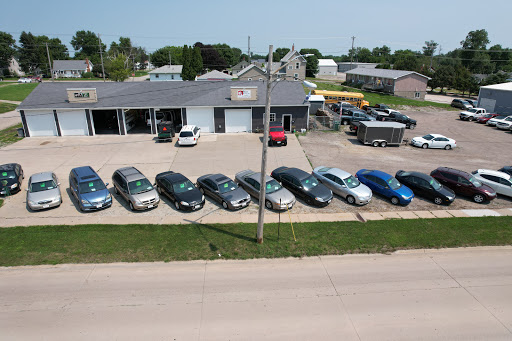 Rooster Detailing and Auto Sales en Vinton