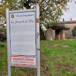 Photo n° 22 de l'avis de Peter.o fait le 16/11/2023 à 11:31 pour Dolmen de la Pierre de la Fée à Draguignan