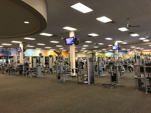 Gym «LA Fitness», reviews and photos, 28211 Newhall Ranch Rd, Valencia, CA 91355, USA