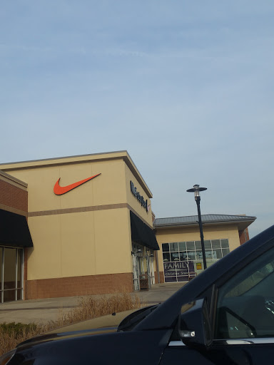 Clothing Store «Nike Factory Store», reviews and photos, 7105 Mills Civic Pkwy #140, West Des Moines, IA 50266, USA