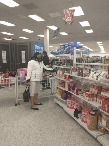 Clothing Store «Ross Dress for Less», reviews and photos, 151 N McDowell Blvd, Petaluma, CA 94954, USA