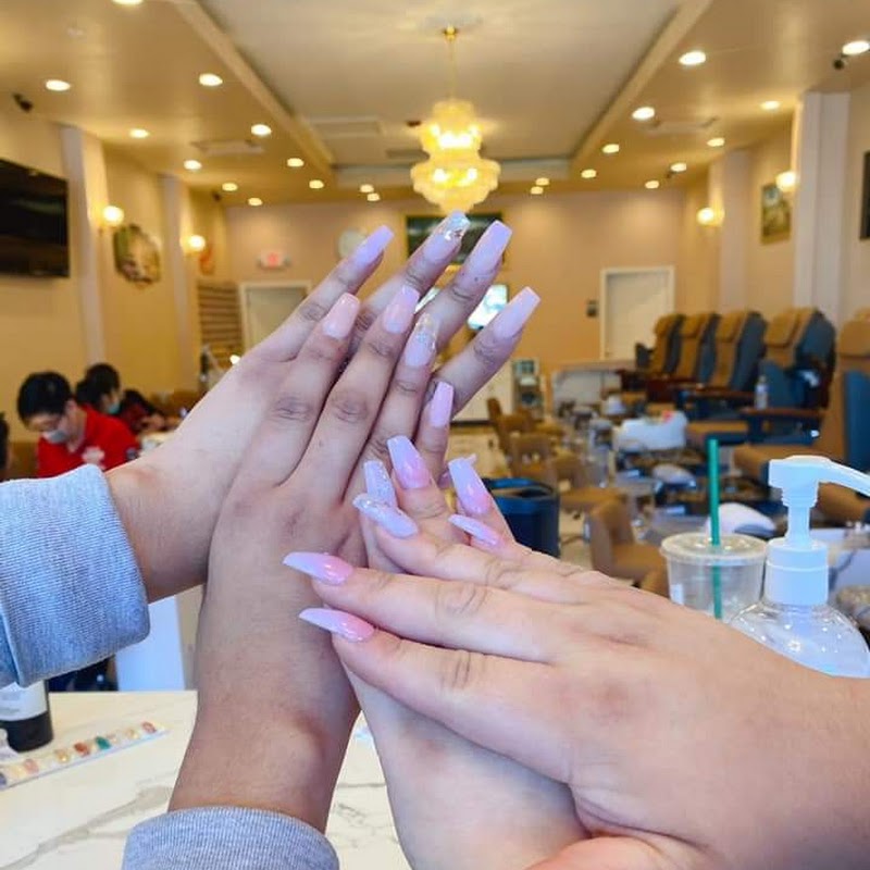 Davis Nails & Spa