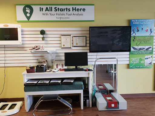 Orthopedic Shoe Store «Foot Solutions Cincinnati North», reviews and photos, 5475 Deerfield Blvd, Mason, OH 45040, USA