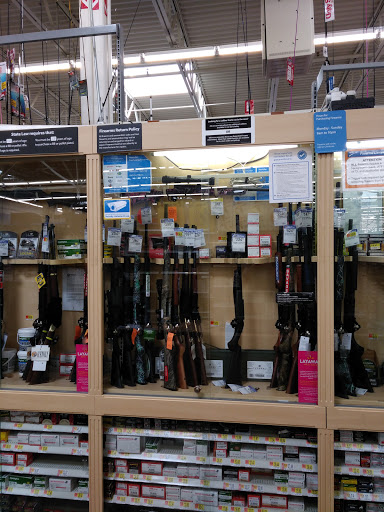 Department Store «Walmart Supercenter», reviews and photos, 201 Chamber Dr, Milford, OH 45150, USA