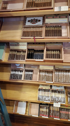 Tobacco Shop «Tobacco Grove», reviews and photos, 8069 Wedgewood Ln N, Maple Grove, MN 55369, USA