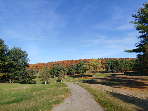 Country Club «Amesbury Golf and Country Club», reviews and photos, 3 Country Club Rd, Amesbury, MA 01913, USA