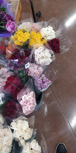 Shopping Mall «Golden Cove Shopping Center», reviews and photos, 31176 Hawthorne Blvd, Rancho Palos Verdes, CA 90275, USA