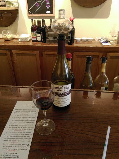 Wine Store «Massbach Ridge Winery Tasting Room Galena», reviews and photos, 117 N Main St, Galena, IL 61036, USA