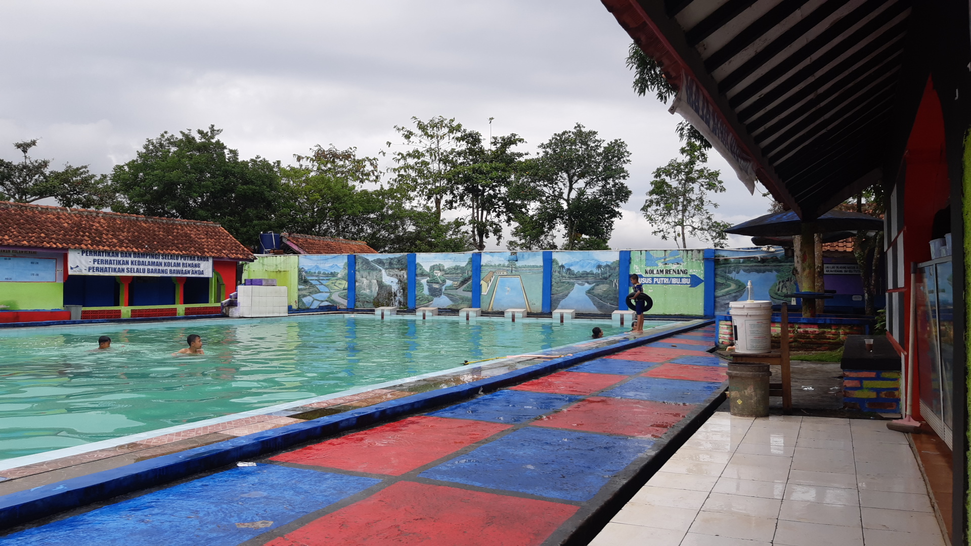 Kolam Renang Tirta Alam Photo