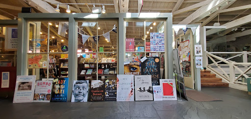 Book Store «Garden District Book Shop», reviews and photos, 2727 Prytania St, New Orleans, LA 70130, USA