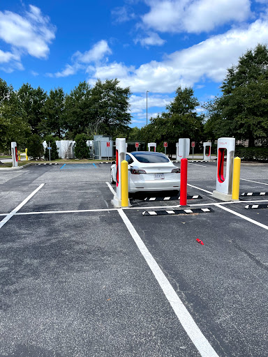 Electric vehicle charging station contractor Newport News