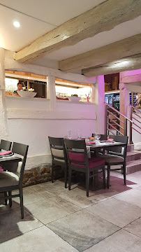 Atmosphère du Restaurant français Restaurant Aux Trois Fleurs à Montreux-Jeune - n°15