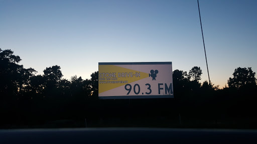 Drive-in Movie Theater «Stone Drive-In Theatre», reviews and photos, 808 Theatre Ln, Mountain View, AR 72560, USA