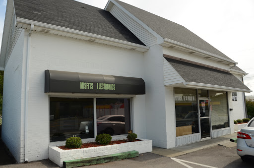 Computer Repair Service «Misfits Electronics», reviews and photos, 605 E College St, Dickson, TN 37055, USA