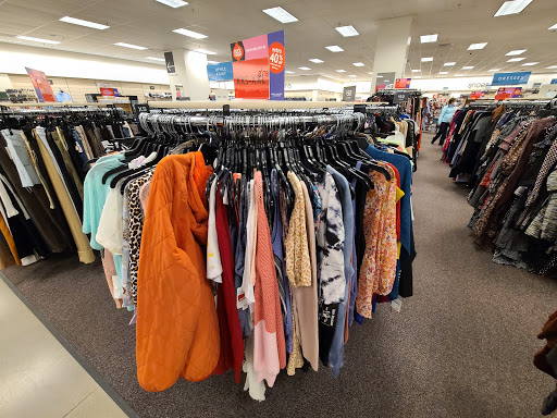 Department Store «Nordstrom Rack Bergen Town Center», reviews and photos, 510 Bergen Town Center, Paramus, NJ 07652, USA