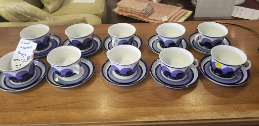 Thrift Store «Habitat For Humanity Thrift Store», reviews and photos, 1635 N Old Dixie Hwy, Jupiter, FL 33469, USA